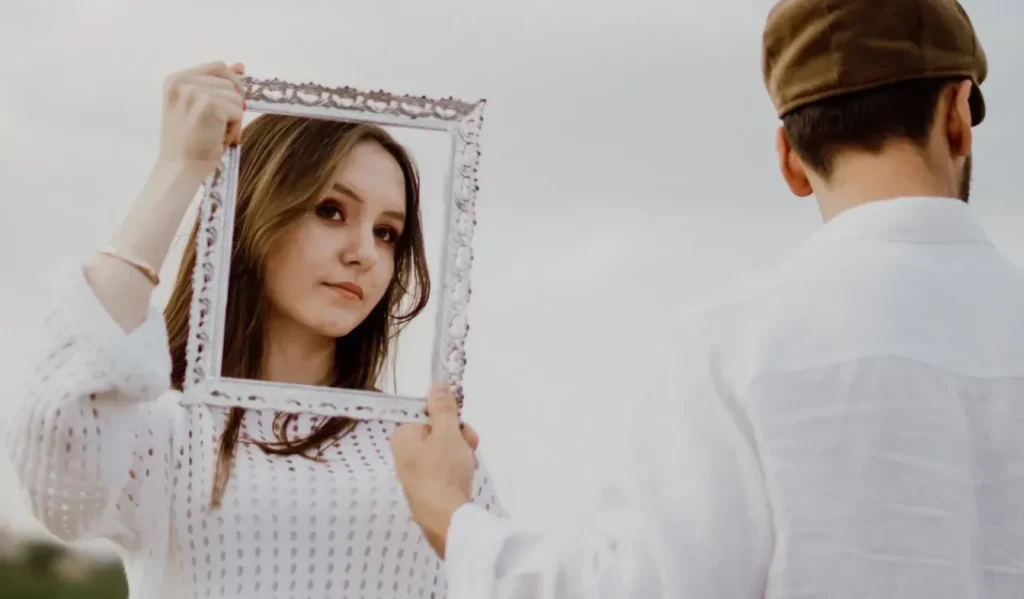 The Grey Rock Method An Effective Strategy for Dealing with Narcissistic Abuse
