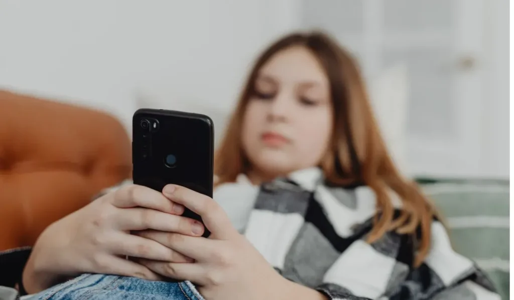 Managing Phone Addiction During Summer Break