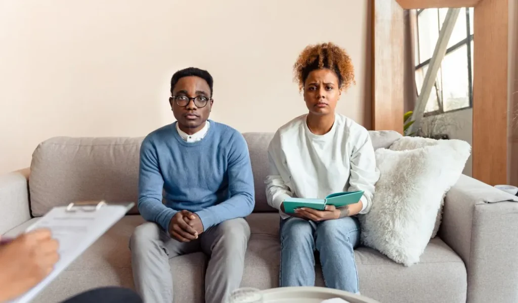 Signs You Might Need to Go to Couples Therapy
