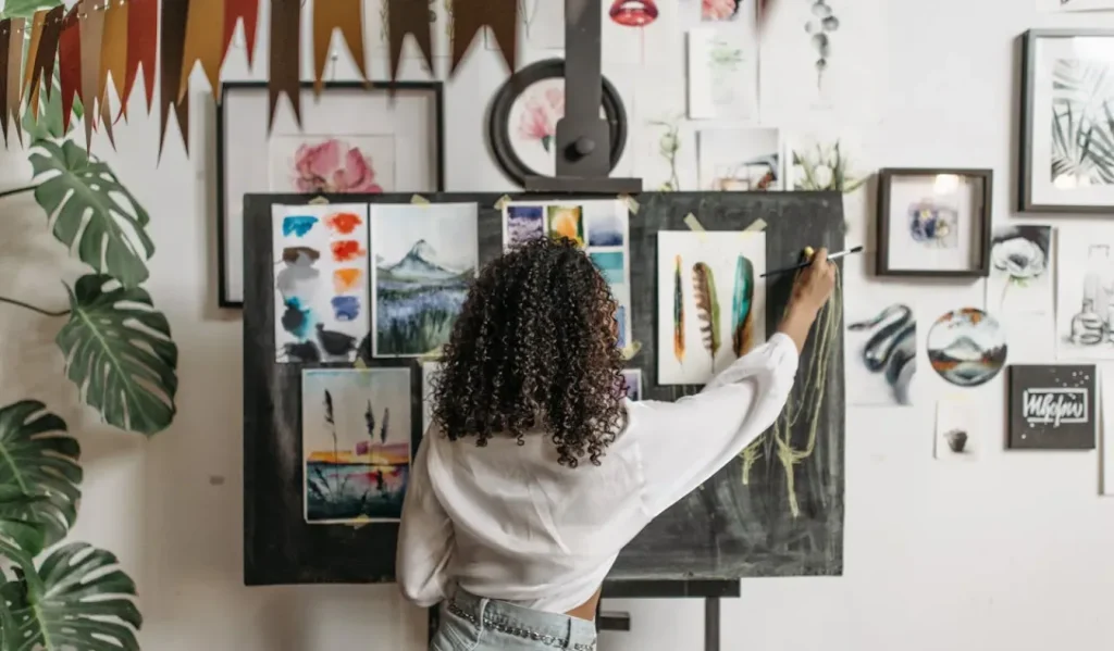 Art Therapy for Emotional Expression and Self-Healing