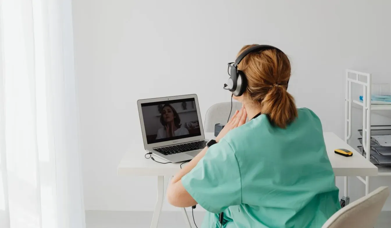 Online Therapy for Caregivers in Emotional Overload