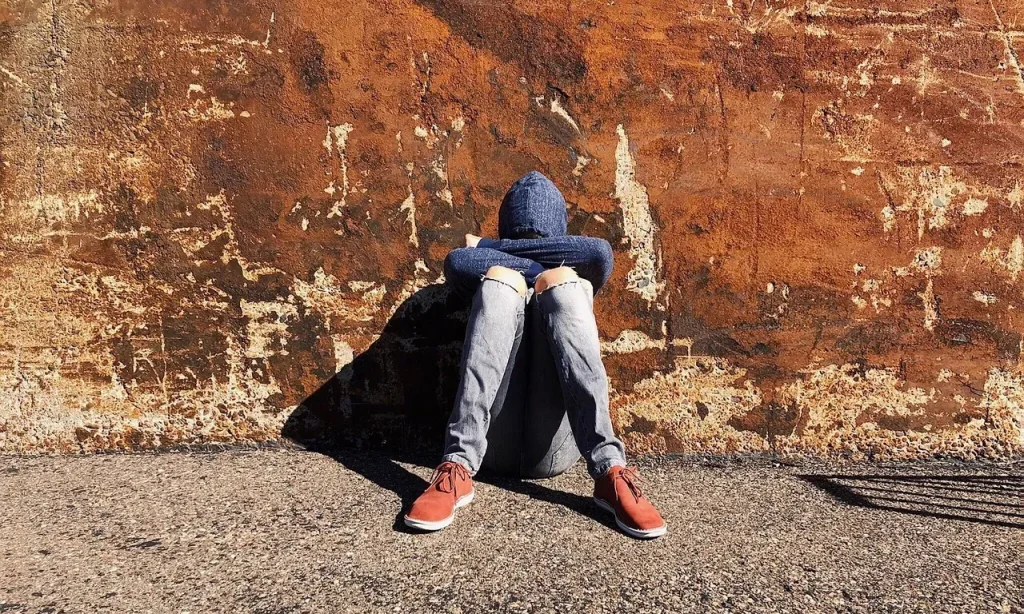 How Online Therapy for Teens Helps Kids and Teens Navigate Anxiety and School Stress