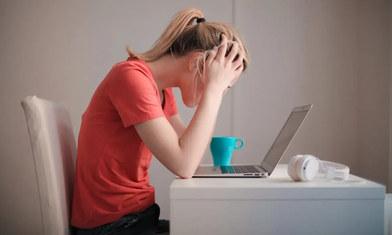 What Leads to Depression and How Online Therapy for Depression Can Help